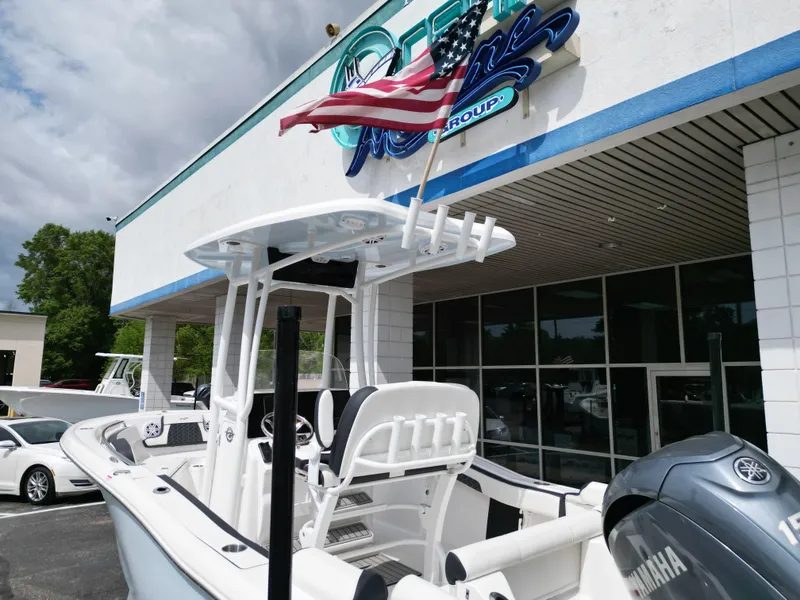 Slide: The Image of Tidewater 210 LXF 2025 - 20