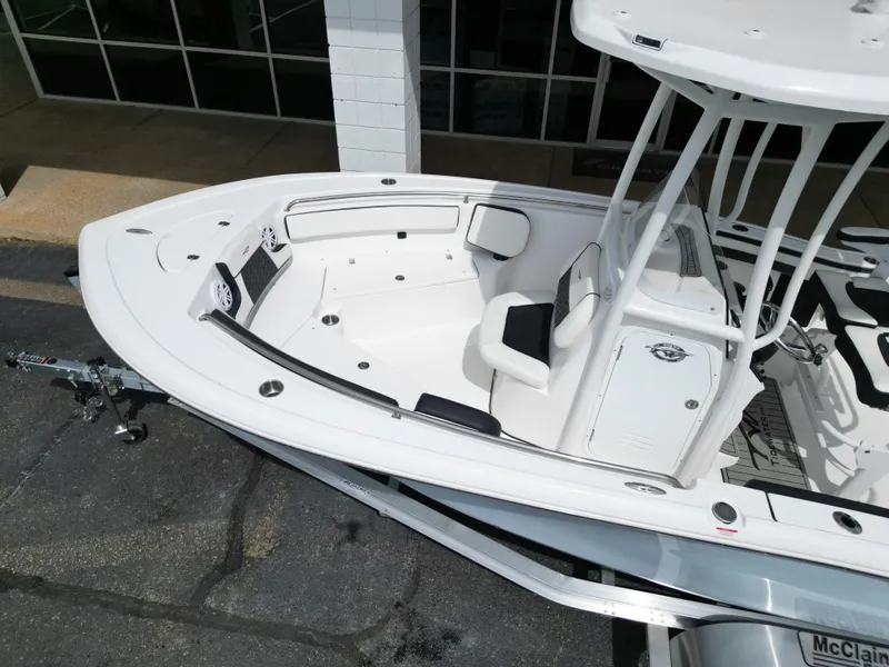 Slide: The Image of Tidewater 210 LXF 2025 - 3