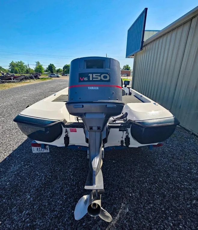 Slide: The Image of 1999 Generation III G3 Fiberglass boat with Yamaha VE150 outboard motor. - 3