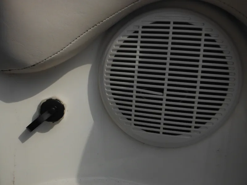Slide: The Image of Speaker and control knob on 2008 Yamaha SX210 boat interior. - 39