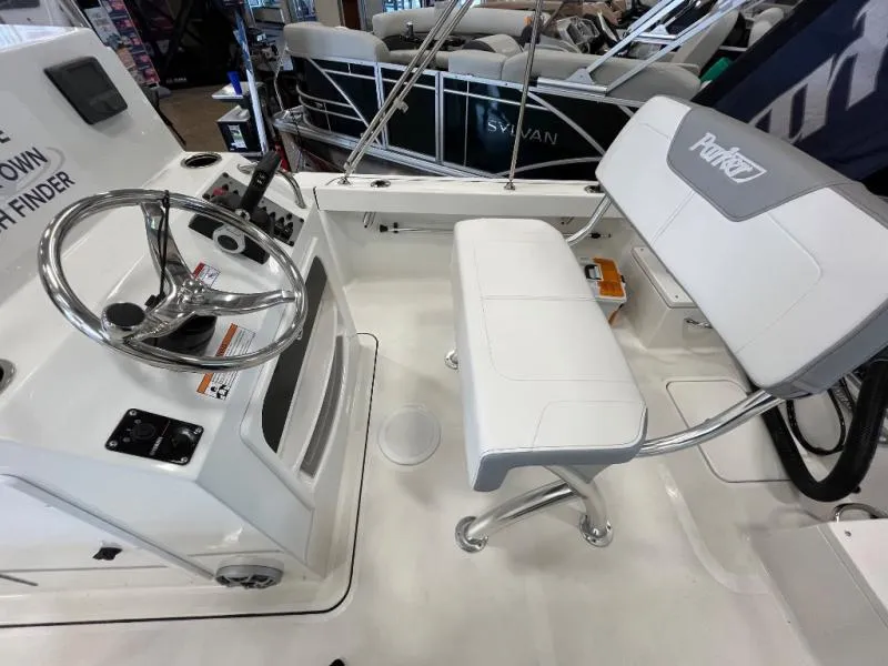 Slide: The Image of Parker Marine 18SE Center Console 2025 - 8
