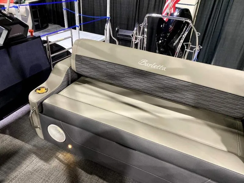 Slide: The Image of Corsa 25UCA 2024 - 19