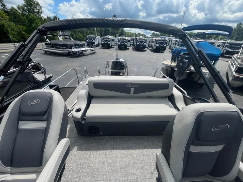 Slide: The Image of Cabrio C24UC 2024 - 11