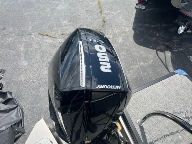 Slide: The Image of Cabrio C24UC 2024 - 12