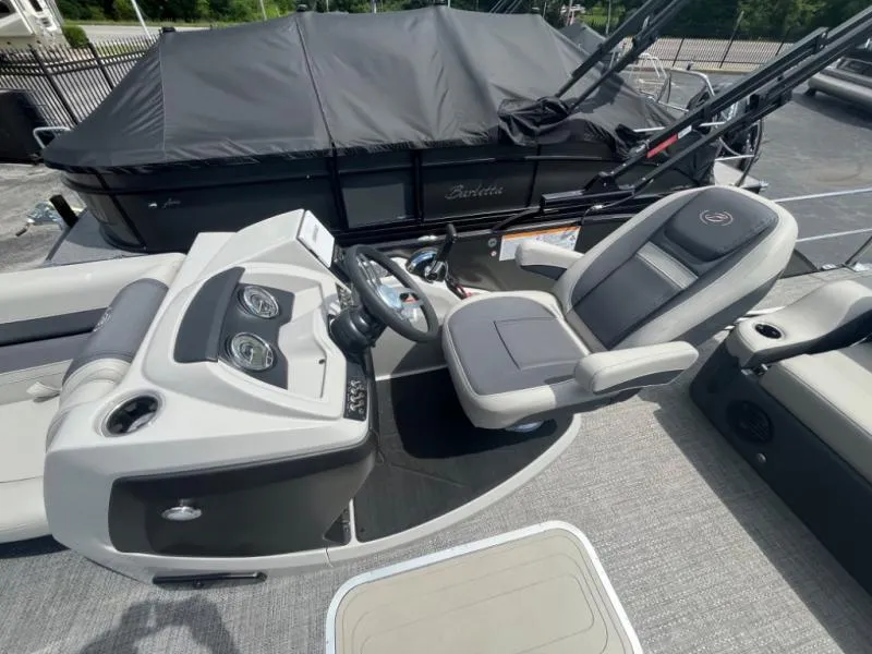 Slide: The Image of Cabrio C24UC 2024 - 9