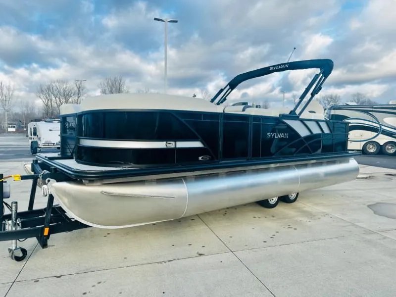 Slide: The Image of Mirage 8522 Party Fish 2025 - 3