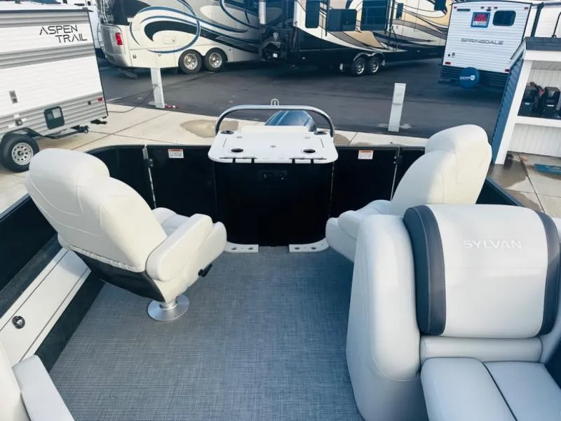 Slide: The Image of Mirage 8522 Party Fish 2025 - 8