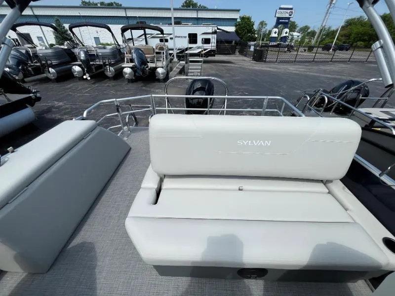 Slide: The Image of Mirage 8520 CLZ DH 2025 - 12