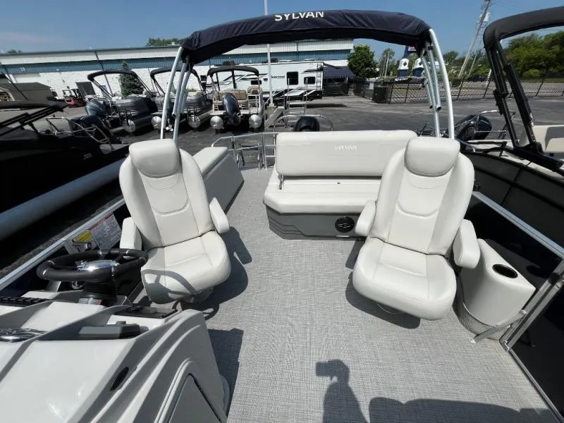 Slide: The Image of Mirage 8520 CLZ DH 2025 - 7