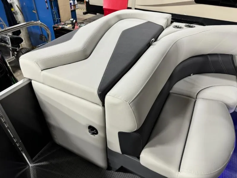 Slide: The Image of Luxurious seating on 2025 Mirage Cruise 8520 CRS boat, featuring sleek design and comfortable upholstery. - 10