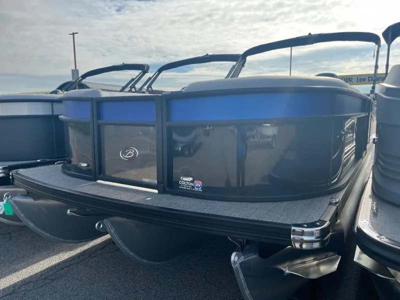 Slide: The Image of Aria A22QC 2025 - 3