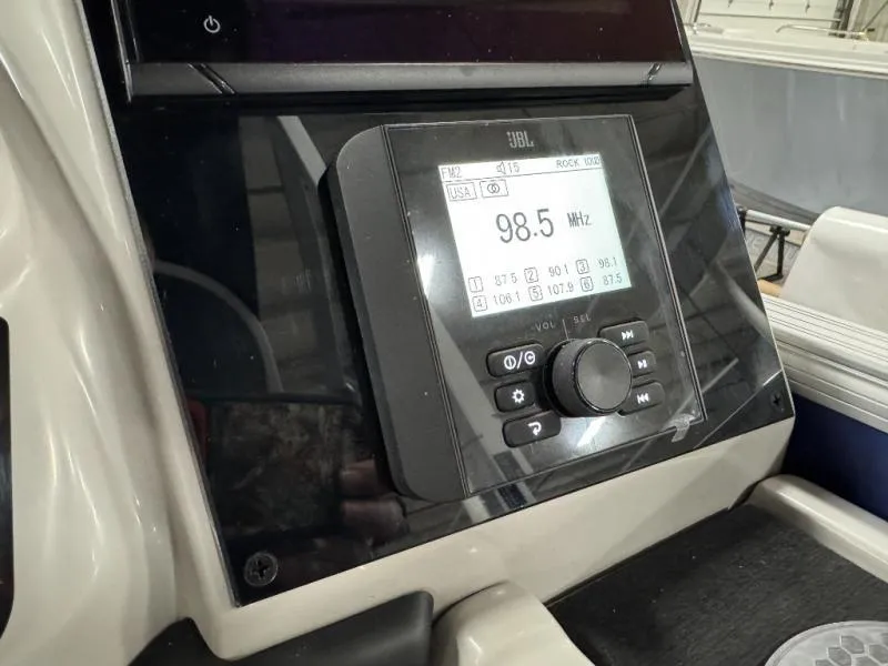 Slide: The Image of Cabrio Mid-Lounge C22M 2025 - 22