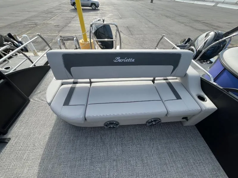 Slide: The Image of Aria A24UC 2025 - 11