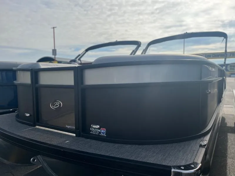 Slide: The Image of Aria A24UC 2025 - 3