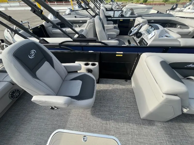 Slide: The Image of Aria A24UC 2025 - 8