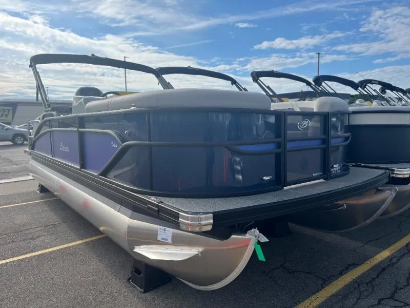 The Image of Cabrio Mid-Lounge C22M 2025 - 1