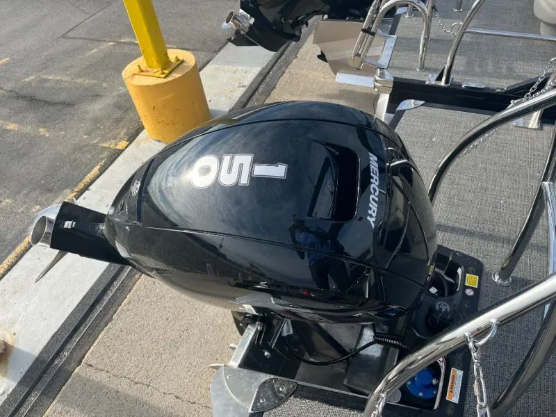 Slide: The Image of Cabrio Mid-Lounge C22M 2025 - 13