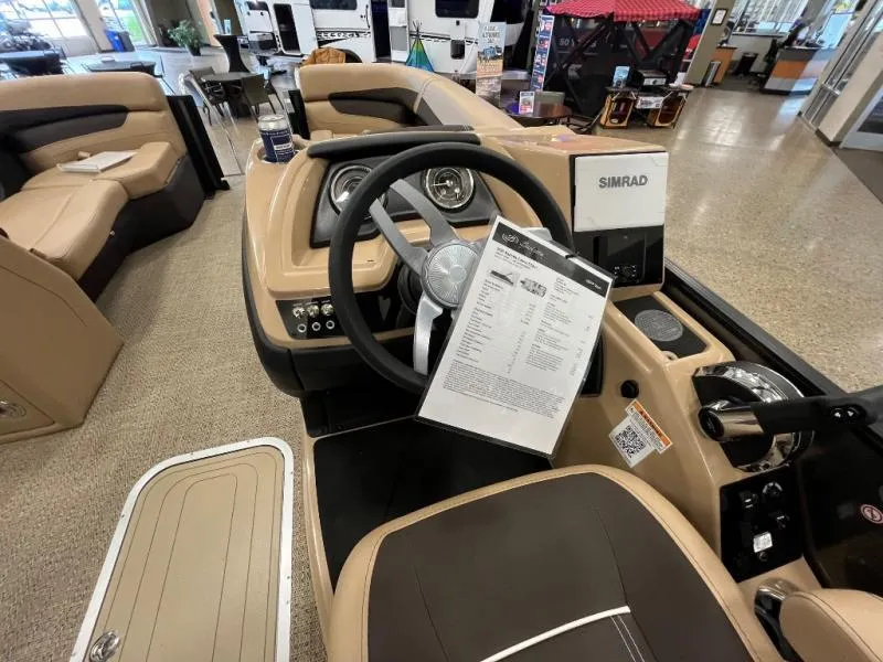 Slide: The Image of Cabrio C22UC 2025 - 10