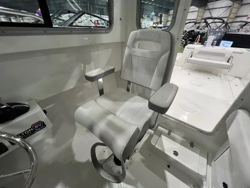 Slide: The Image of Sport Cabin 2420SC 2025 - 12