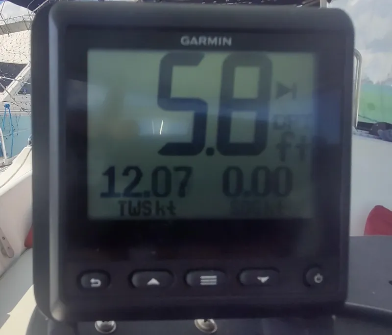 Slide: The Image of Beneteau Oceanis 390 1990 - 55