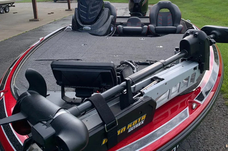 Slide: The Image of 2019 Nitro Z19 Pro fishing boat with trolling motor and seating. - 6