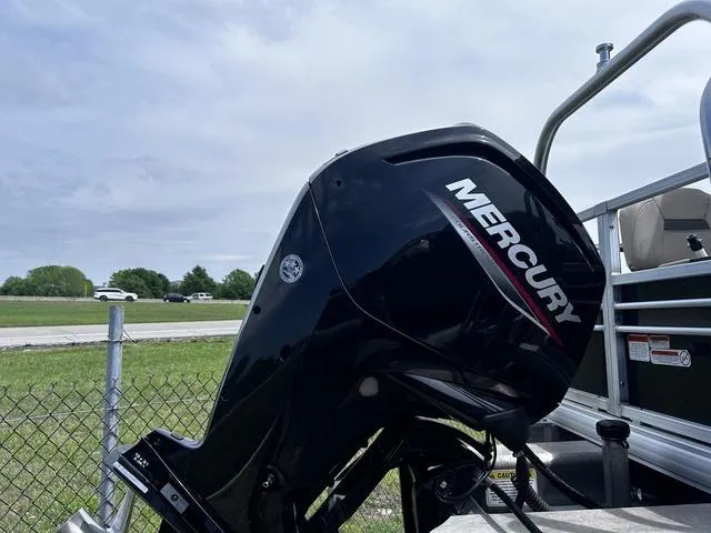 Slide: The Image of Sun Tracker Sportfish™ 20 DLX 2023 - 4