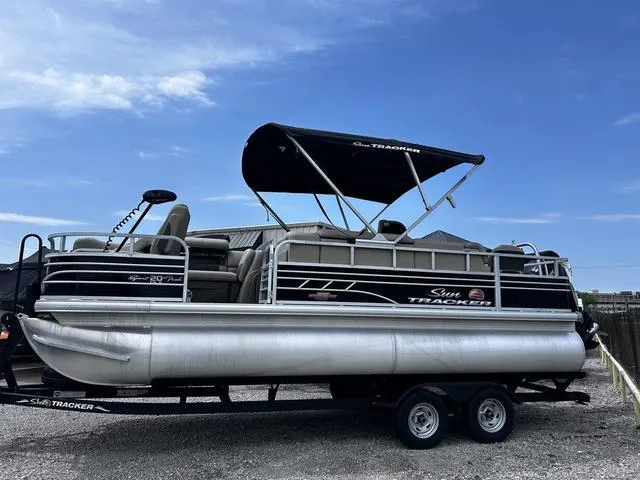 Slide: The Image of Sun Tracker Sportfish™ 20 DLX 2023 - 7
