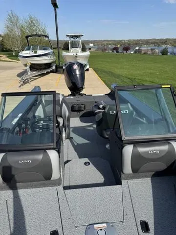 Slide: The Image of Lund 1875 Crossover XS 2025 - 5