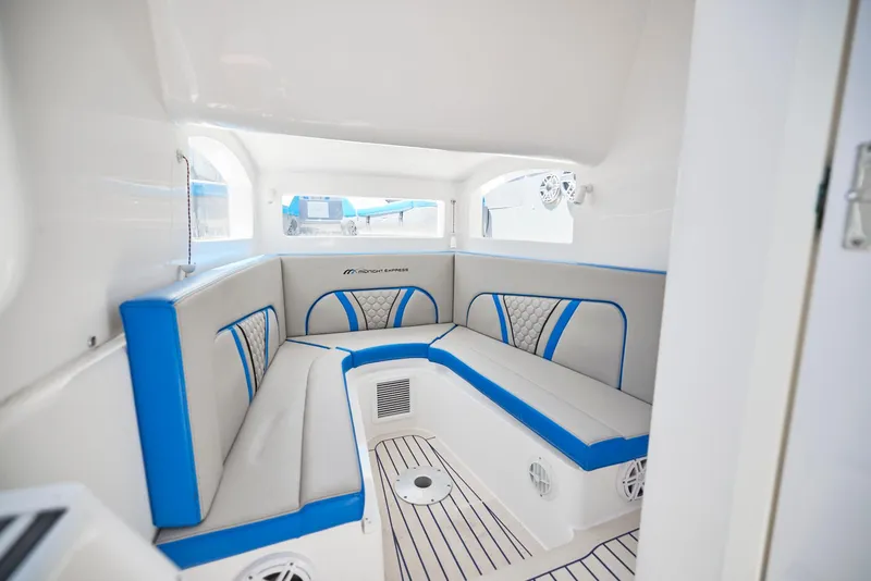 Slide: The Image of Midnight Express 43' Open 2017 - 19