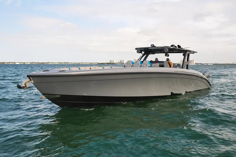 Slide: The Image of Midnight Express 43' Open 2017 - 4