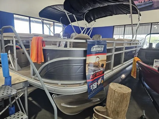 The Image of Sun Tracker Fishin' Barge 20 DLX 2025 - 1