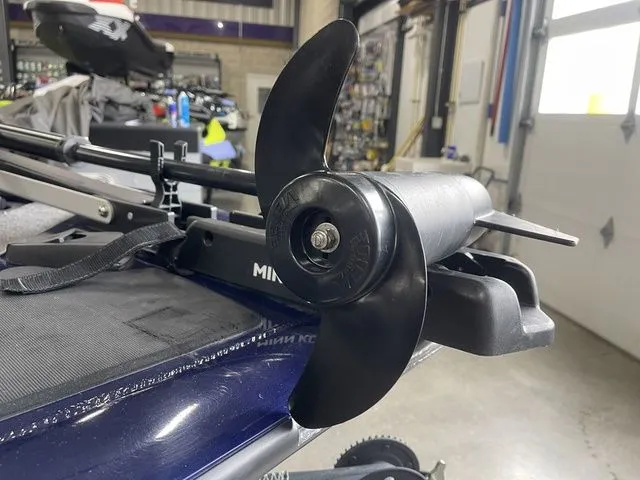 Slide: The Image of Tracker Pro Team 175 TF 2021 - 10