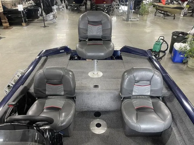 Slide: The Image of Tracker Pro Team 175 TF 2021 - 20