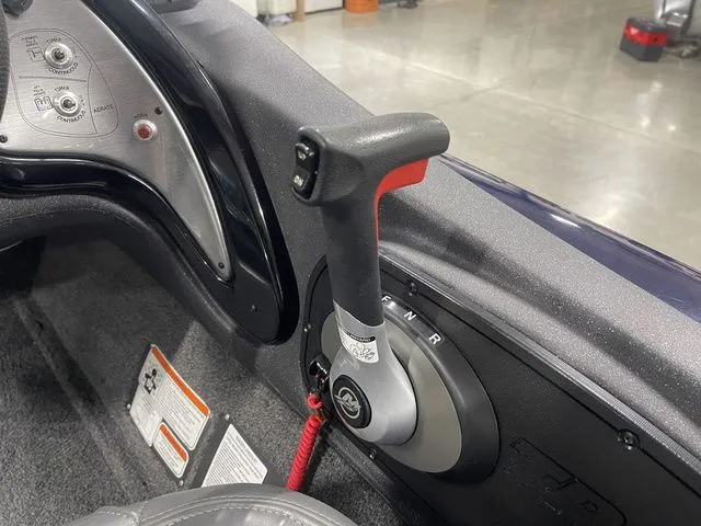 Slide: The Image of Tracker Pro Team 175 TF 2021 - 22