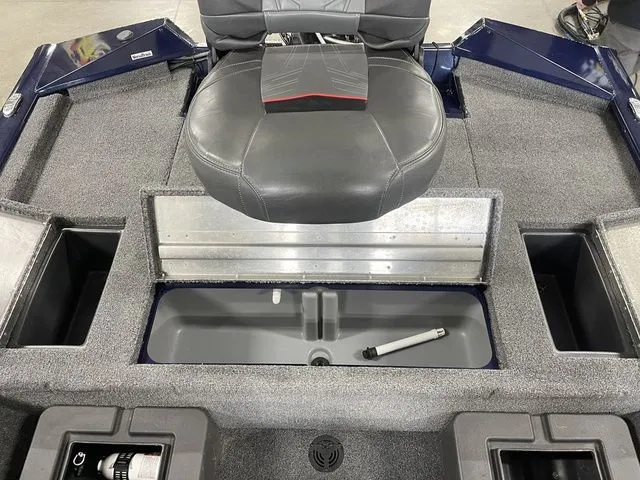 Slide: The Image of Tracker Pro Team 175 TF 2021 - 28