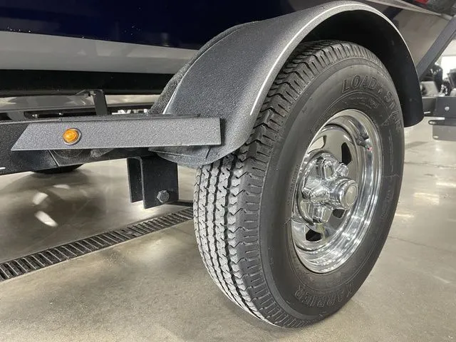 Slide: The Image of Tracker Pro Team 175 TF 2021 - 7