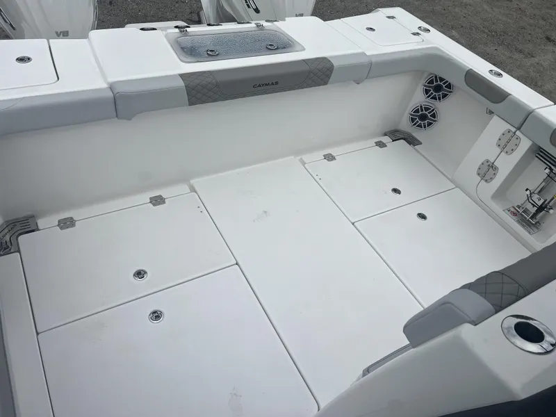 Slide: The Image of Caymas 34 CT 2025 - 8