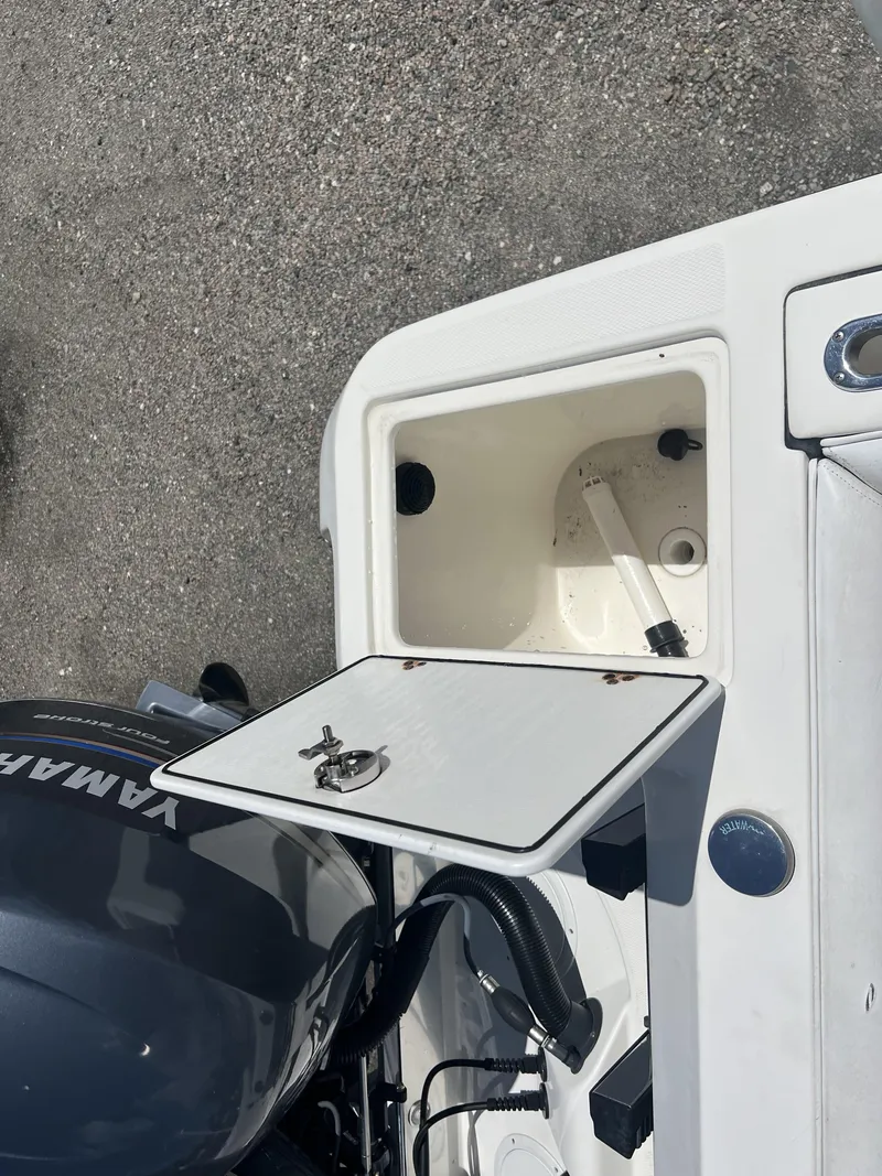 Slide: The Image of Edgewater 245CC 2007 - 13