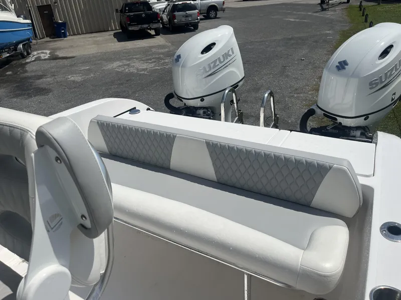 Slide: The Image of Twin Vee 2440GX 2023 - 6