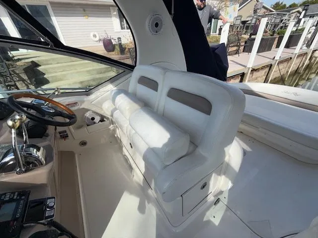 Slide: The Image of Sea Ray Sundancer 320 2005 - 10