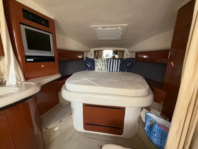 Slide: The Image of Sea Ray Sundancer 320 2005 - 21