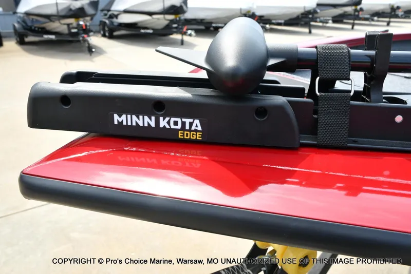 Slide: The Image of 2025 Tracker Pro Team 190 TX with Minn Kota Edge trolling motor. - 26