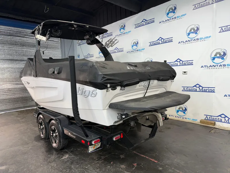 Slide: The Image of Tigé 21ZX 2022 - 29