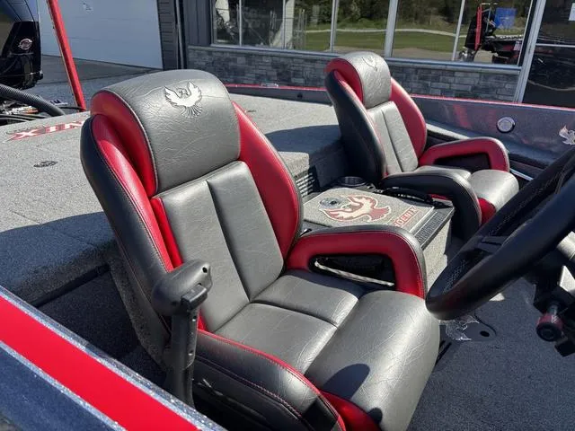 Slide: The Image of Phoenix Bass Boat 921 Elite 2023 - 5