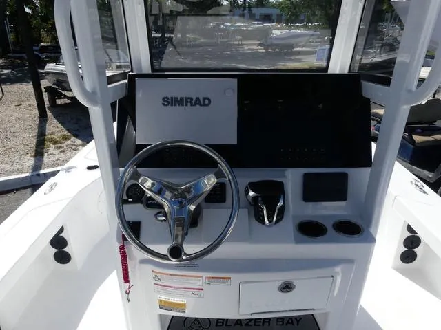 Slide: The Image of Blazer 2550 GTS 2025 - 11