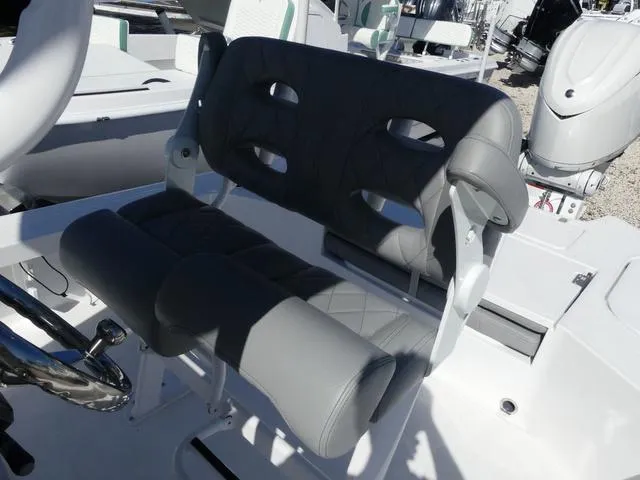 Slide: The Image of Blazer 2550 GTS 2025 - 13