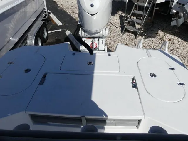 Slide: The Image of Blazer 2550 GTS 2025 - 15