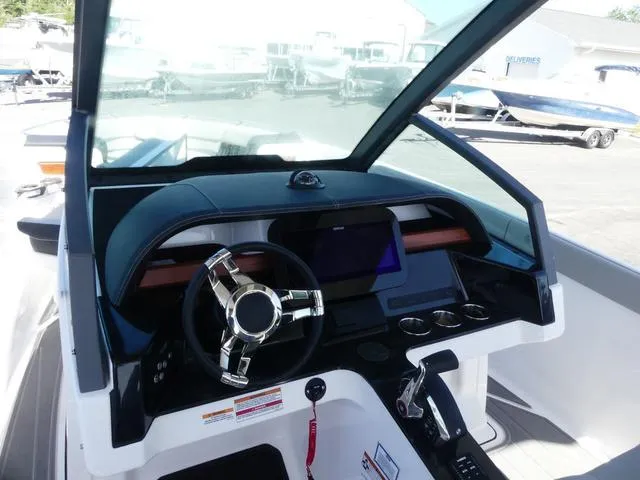 Slide: The Image of Monterey Elite 27 OB 2025 - 10