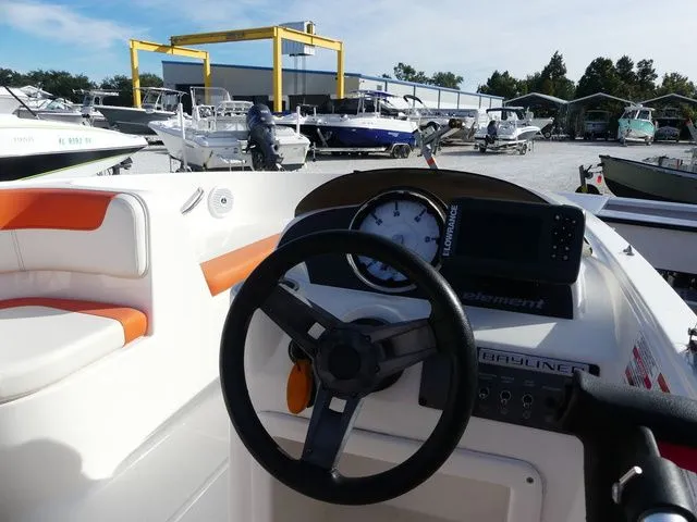 Slide: The Image of Bayliner Element E16 2019 - 8