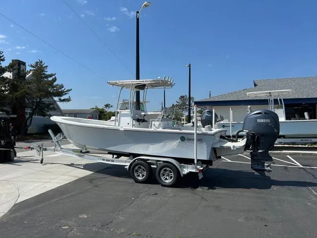 The Image of May-Craft 2300 CAPE CLASSIC 2025 - 1